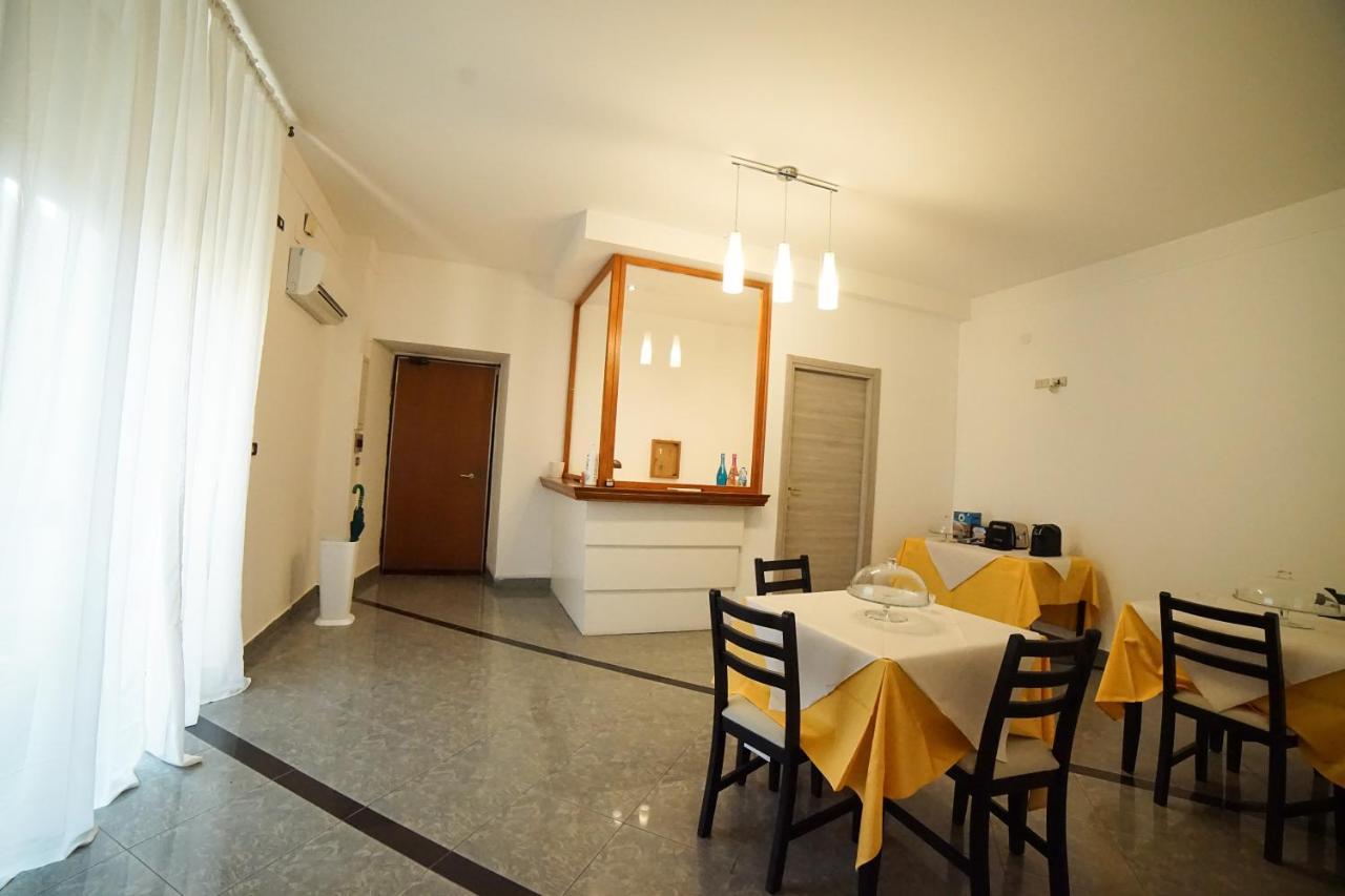 Central Home B&B Cosenza Exterior photo